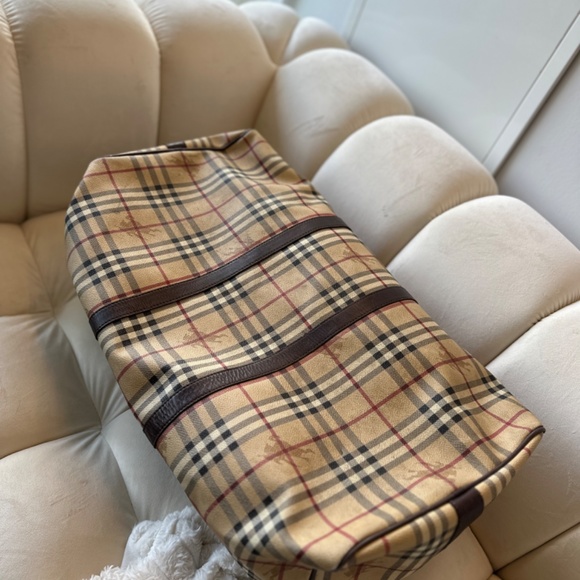 BURBERRY Leather Check Pattern Boston Bag - Picture 6 of 9